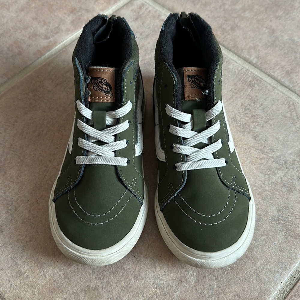 Vans Sk8 Hi MTE Green Childrens 9C Fall Winter
Shoe Sneaker Boot Toddler